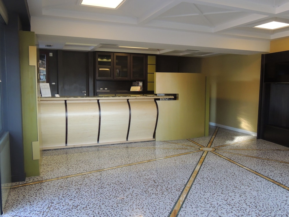 Hotel Zeus Pompei 12/50