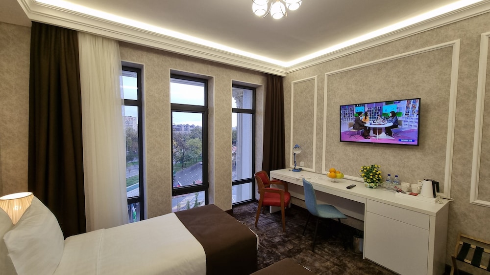 Garnet Hotel Tashkent 19/60