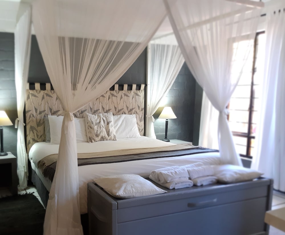 Hornbill House 16/49
