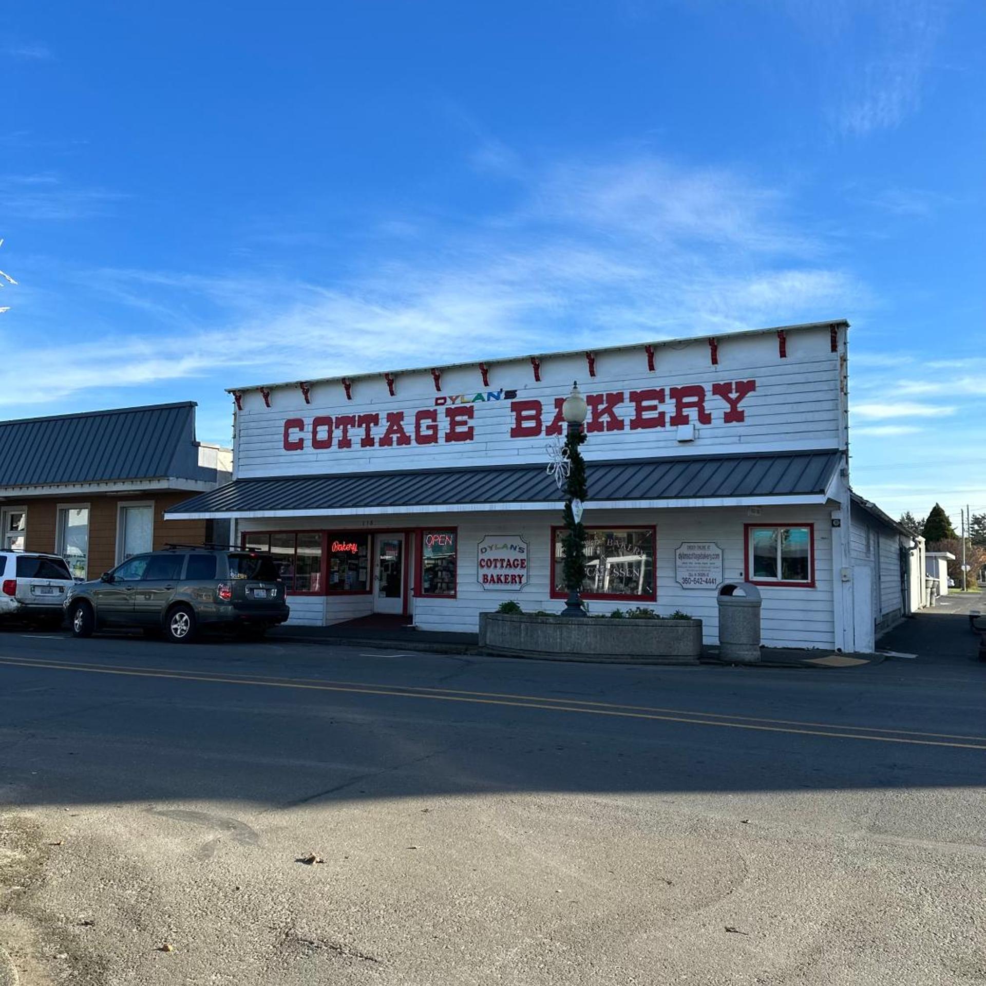 Coastal Inn & Suites 38/50