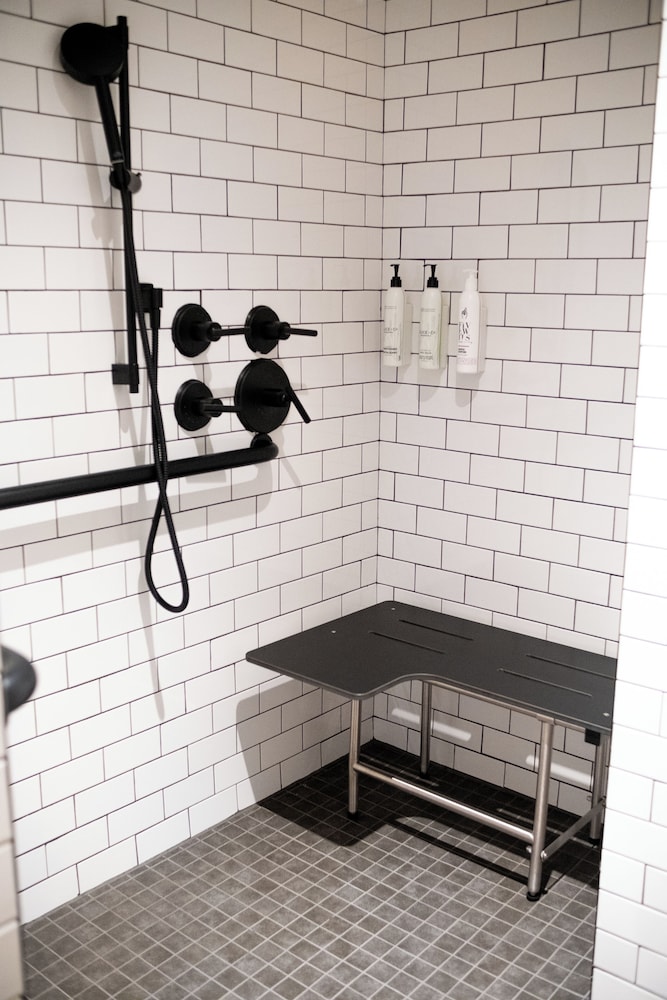 Moxy Cincinnati Downtown 27/50