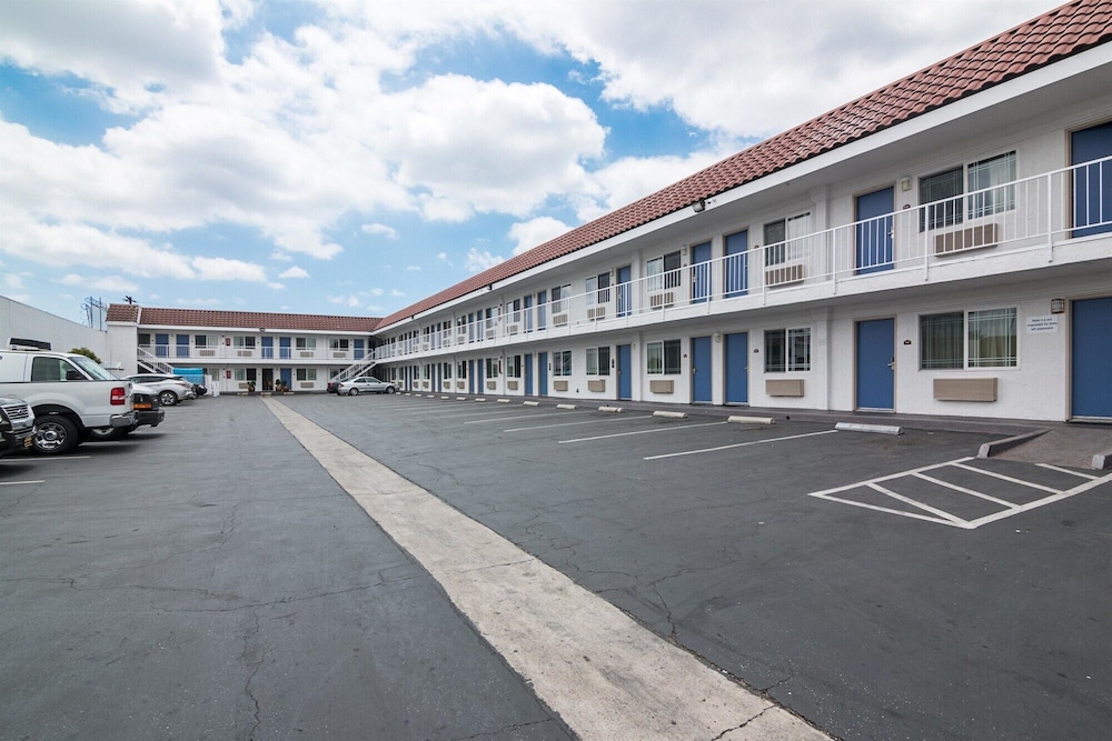 Motel6 Norwalk, CA 32/43