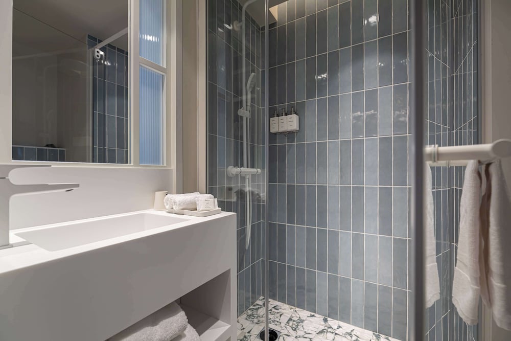 Hotel Yac Paris Clichy, a member of Radisson Individuals 50/50