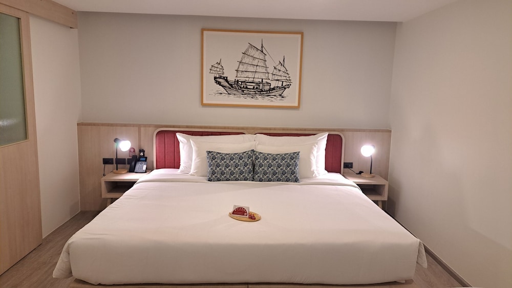 Standard, Double Bed, No Window