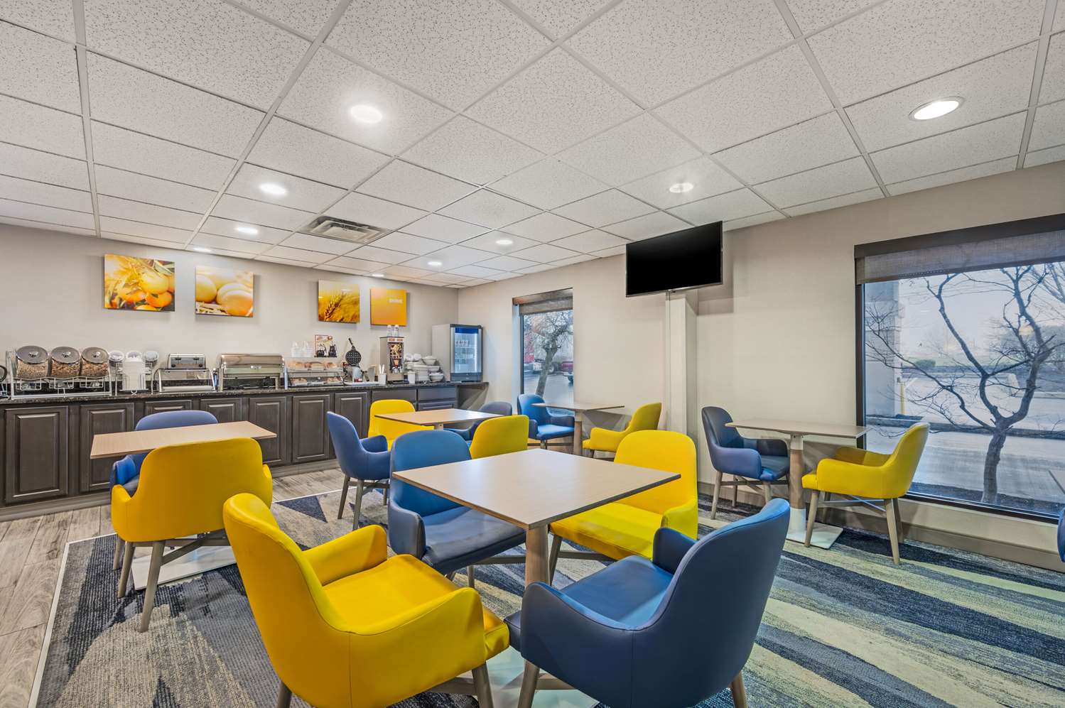 Spark by Hilton Cincinnati Airport South 23/30