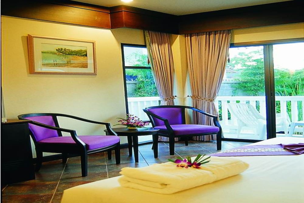 KATA POOLSIDE RESORT 46/67