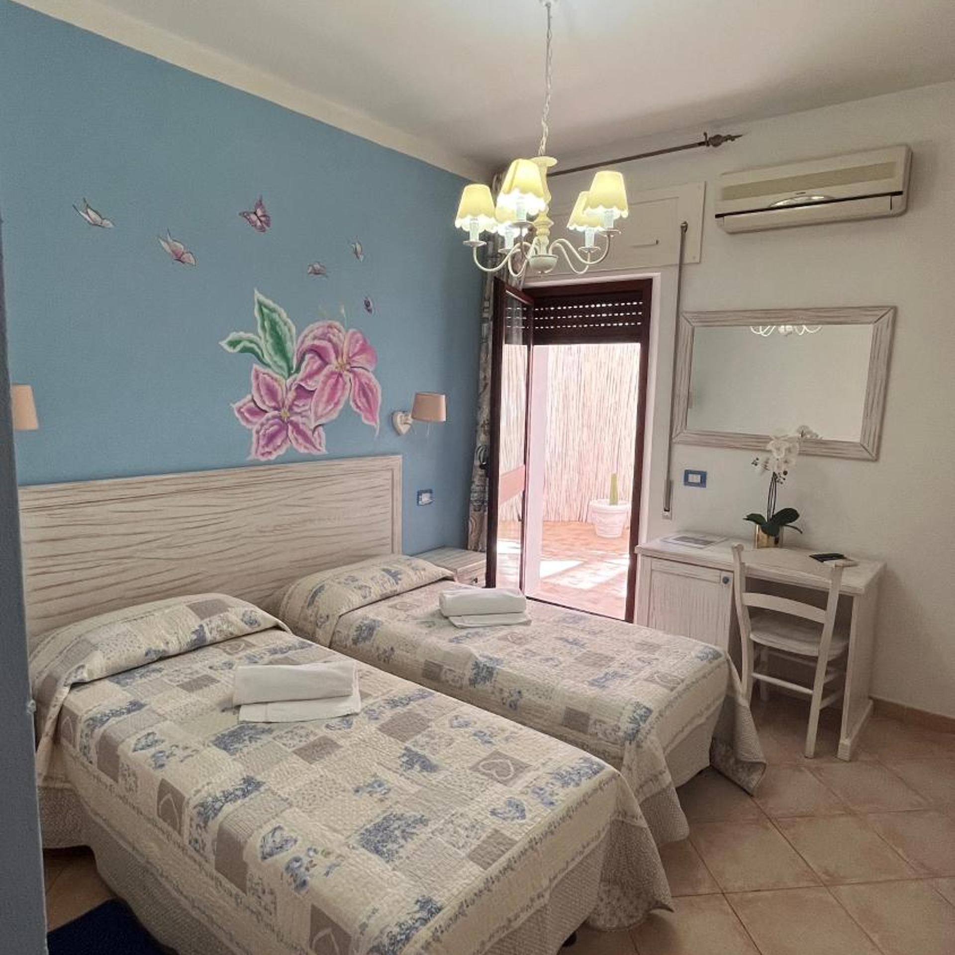 Superior, Double Bed, Sea View