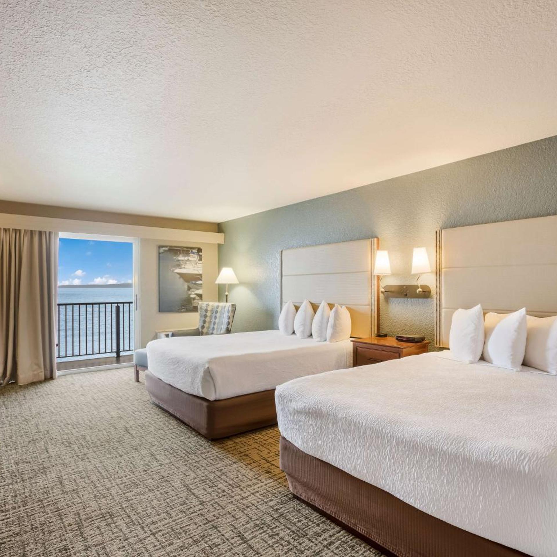 Room, Queen Bed, Lake Side, Lake View, Balcony