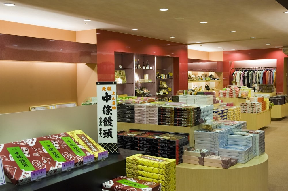 Tsukioka Hotel 46/61