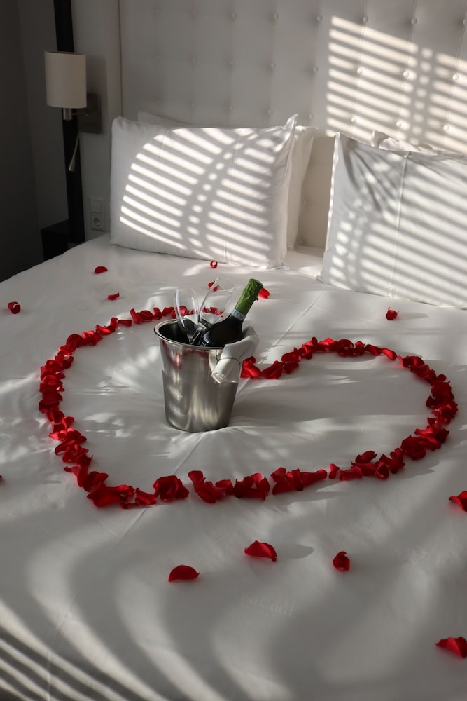 Westcord Art Hotel Amsterdam 4 stars 67/70