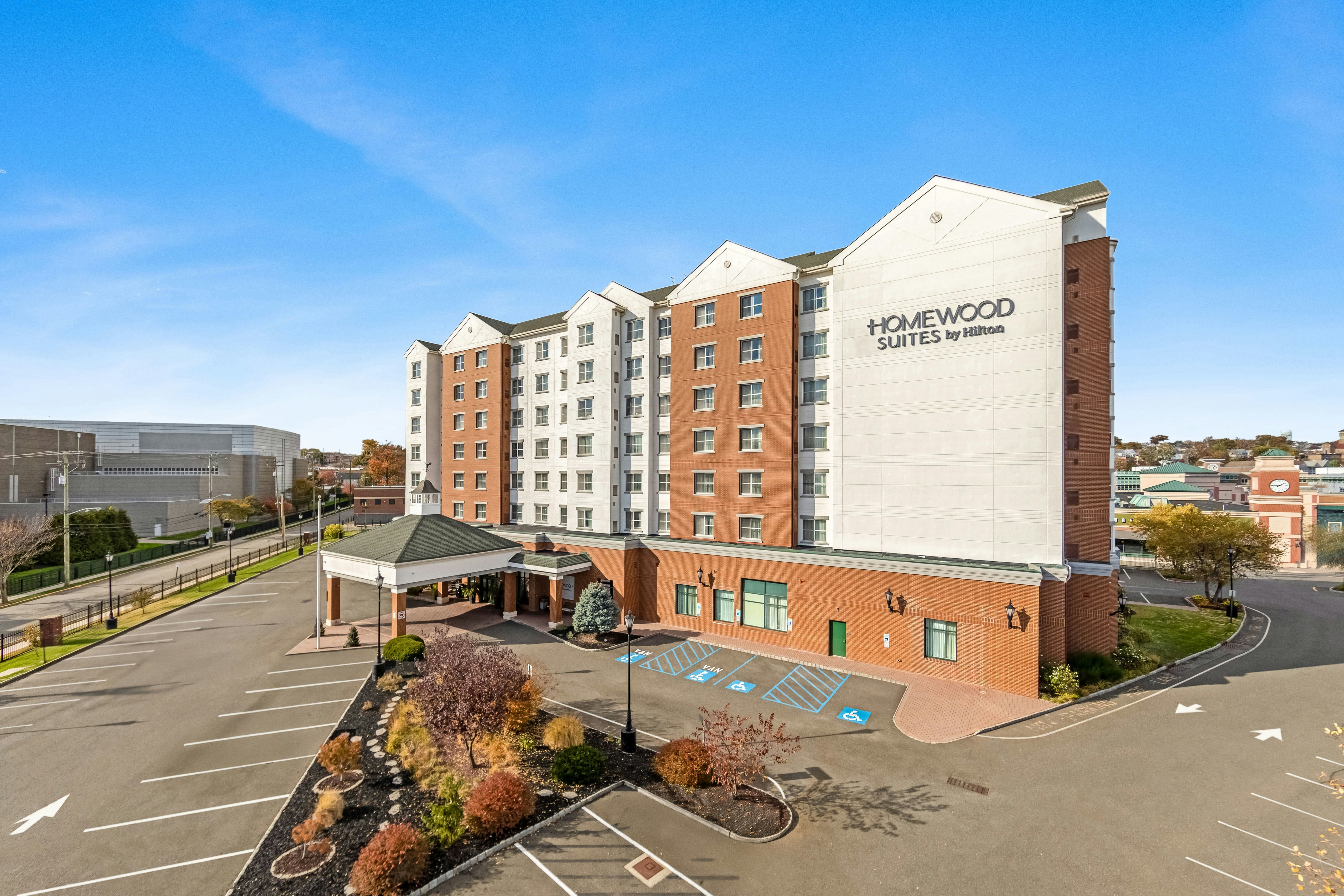Homewood Suites by Hilton East Rutherford - Meadowlands, NJ 9/81