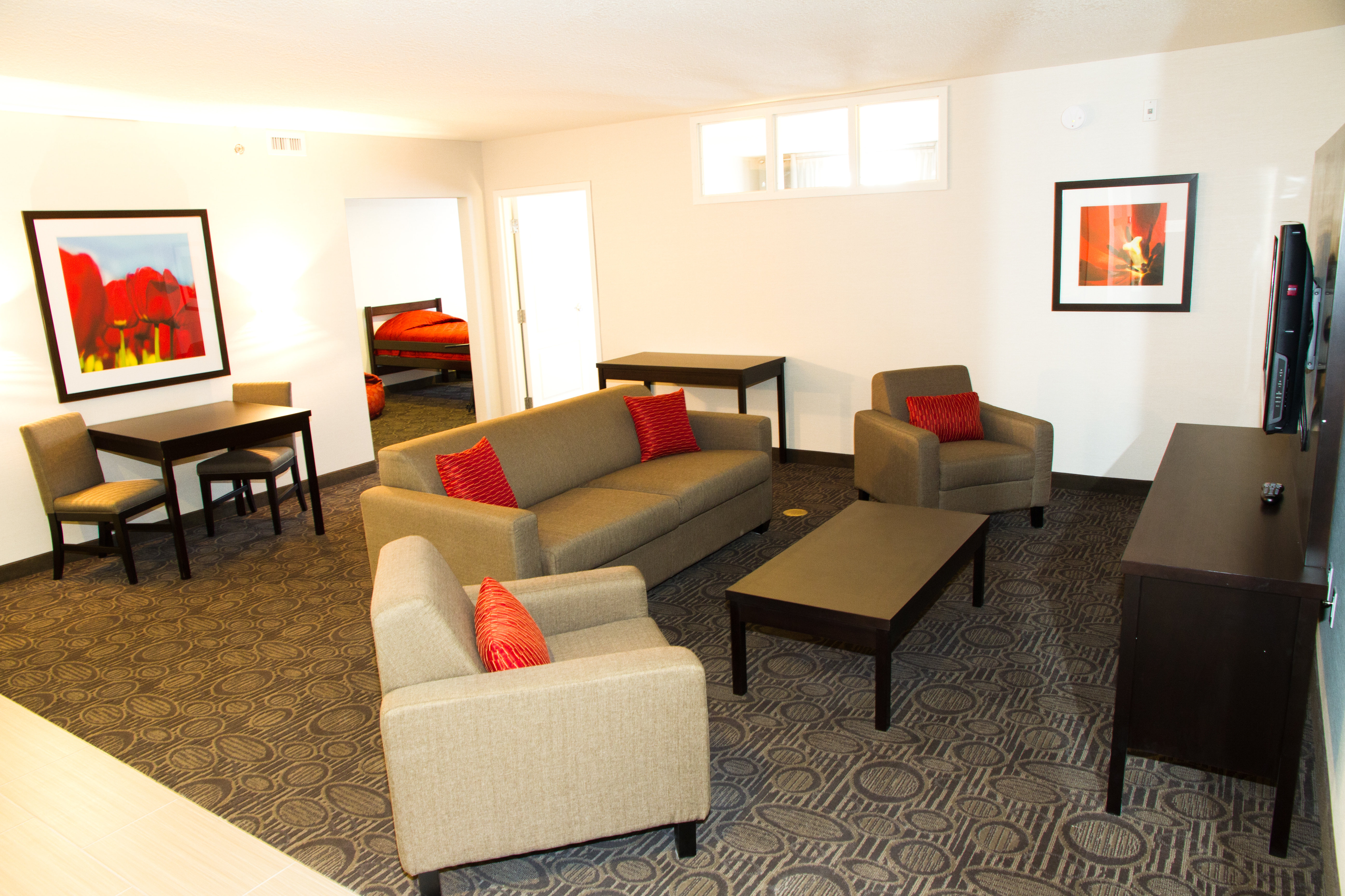 Holiday Inn Red Deer South 50/76