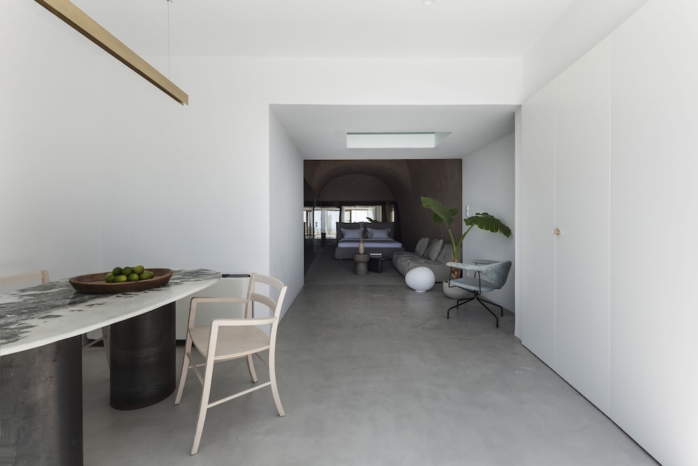 Aesthesis Boutique Villas 25/50