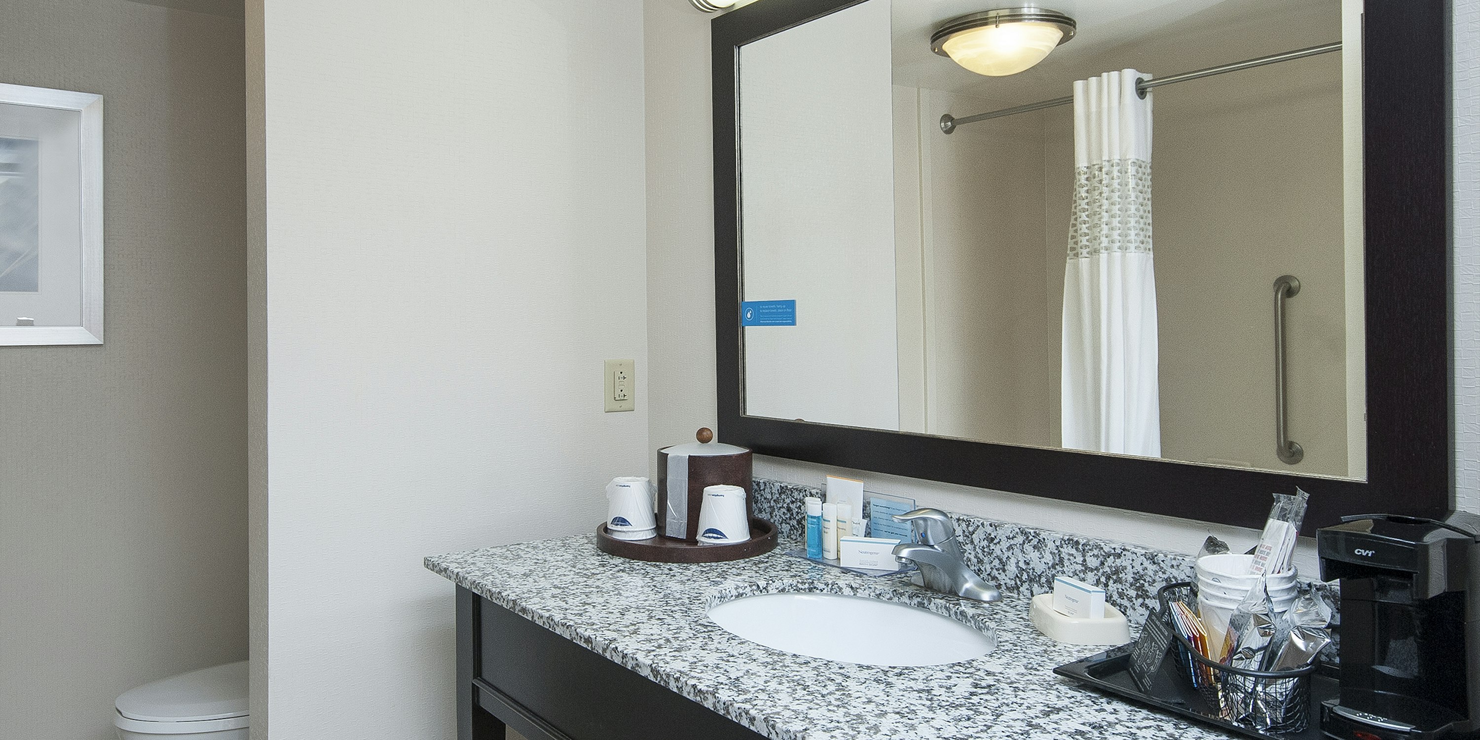 Hampton Inn Suites Seneca Clemson Area Sc 68/74