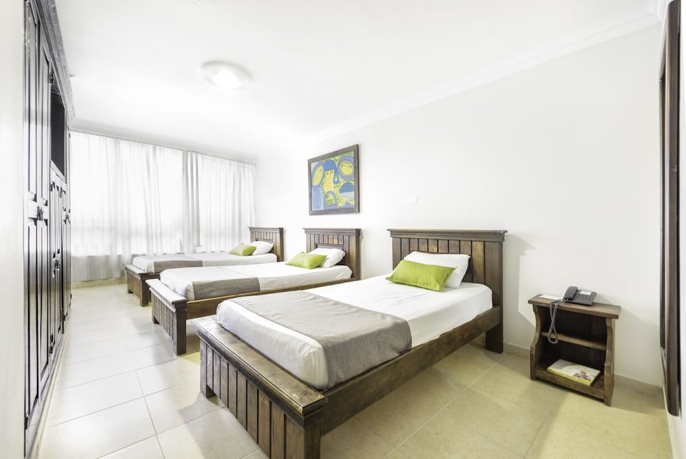 Room, Triple, 3 Beds, City View