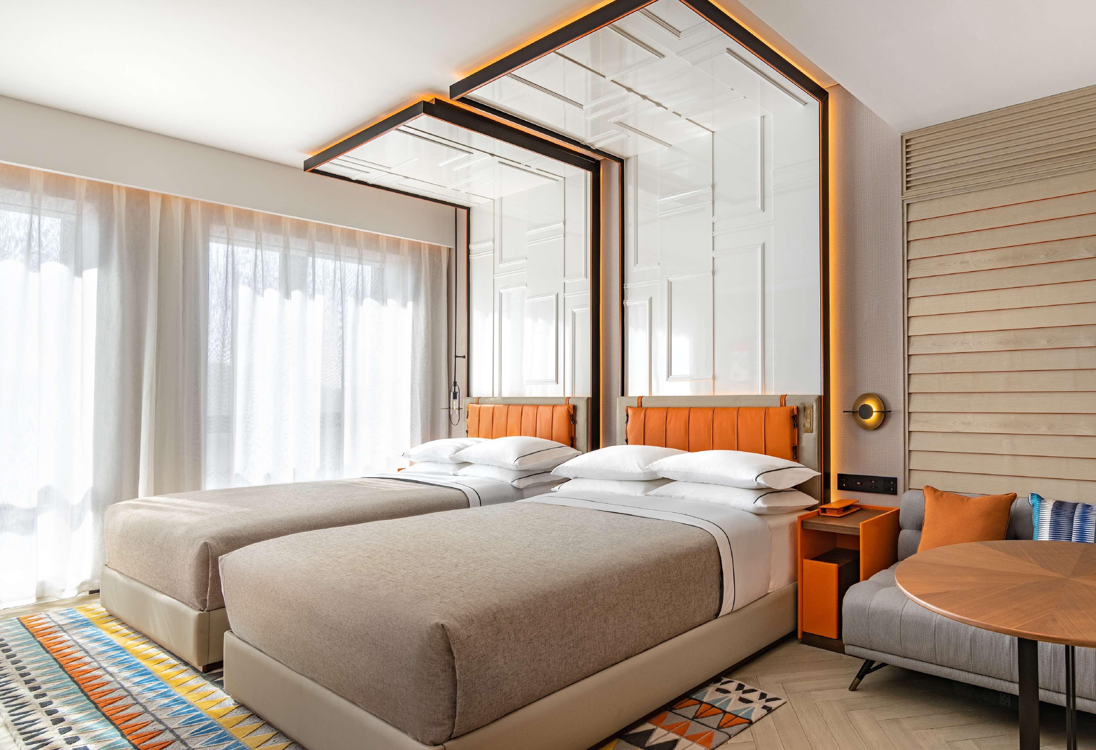 CANOPY, DELUXE, TWIN BEDS