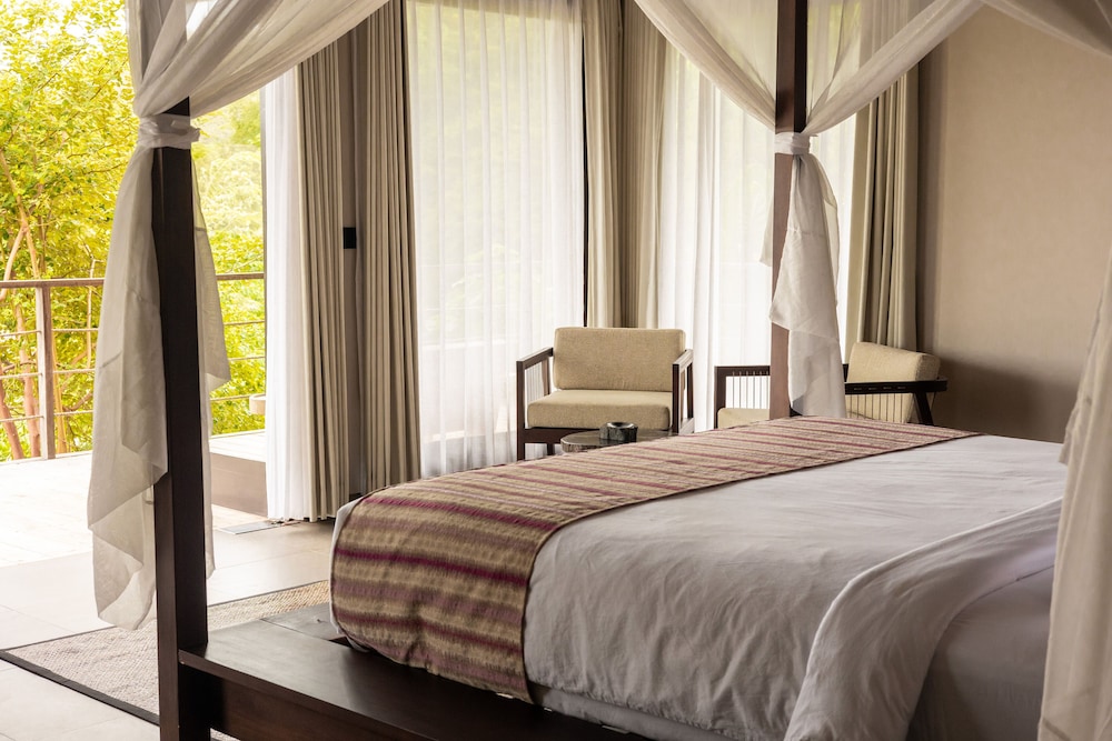 Menjaga Bay Resort Komodo 10/40