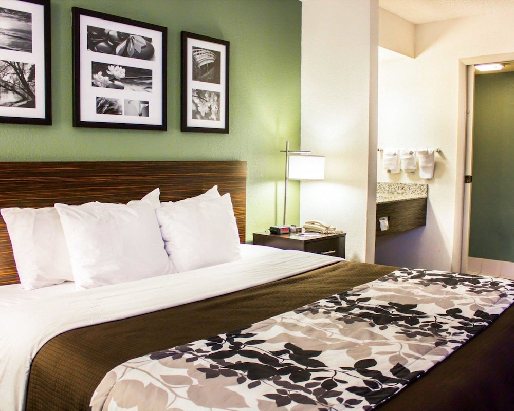 Sleep Inn & Suites Columbus - State University Area 11/27