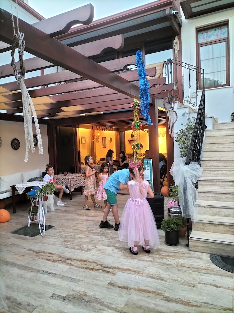 Hotel Mary's House 40/50