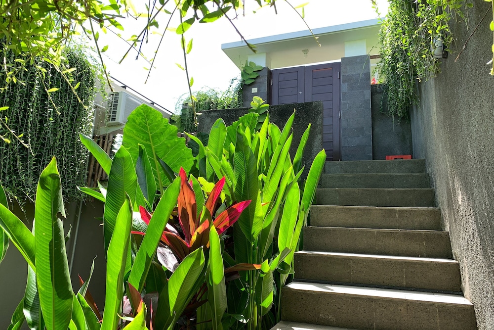 The Ocean Views Luxury Villas & Apartment by ZUZU 8/73