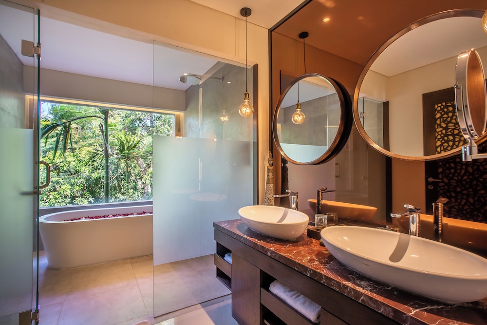 Sanctoo Suites And Villas 76/76