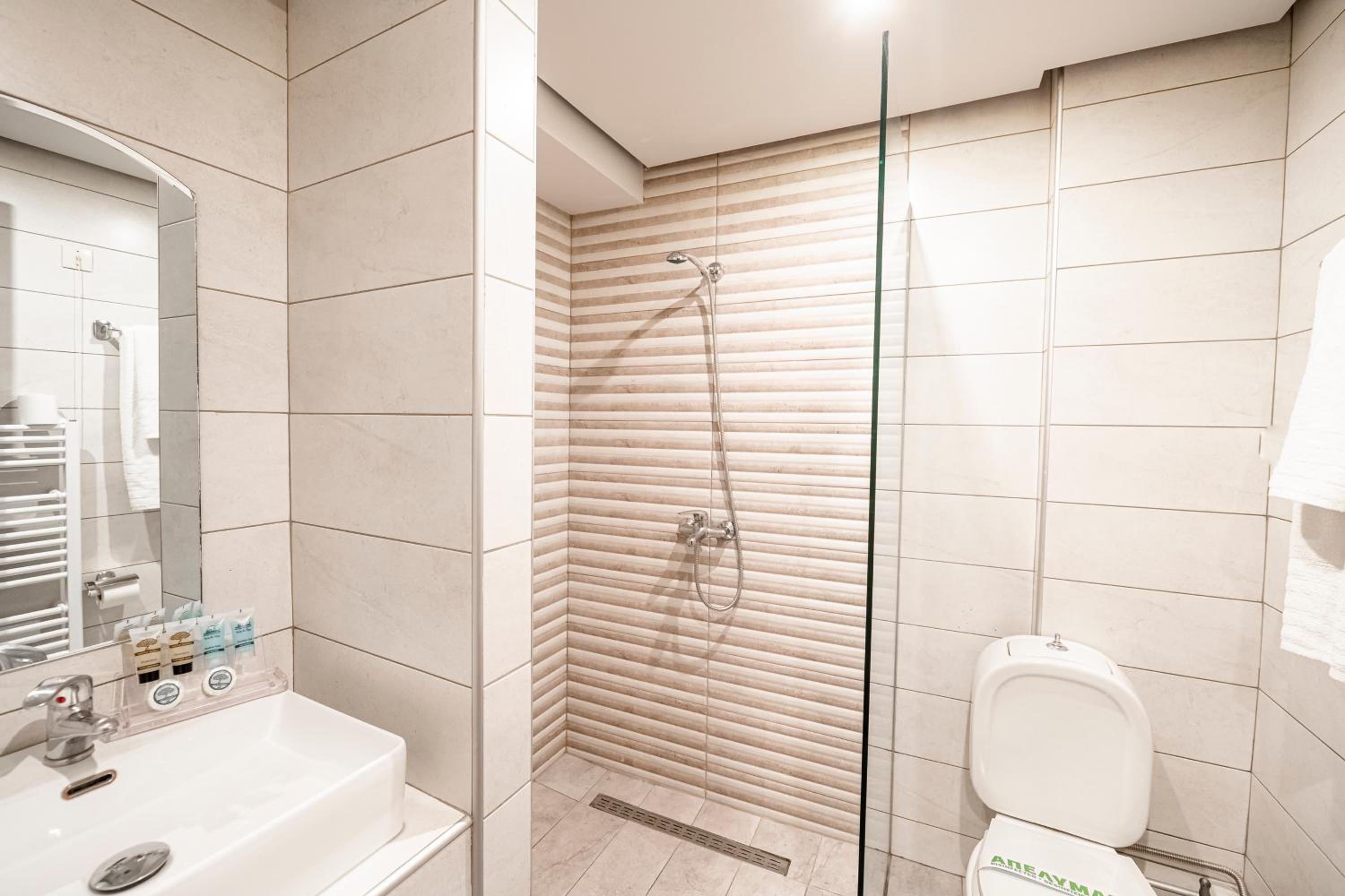 BEST WESTERN LINGOS HOTEL 52/55
