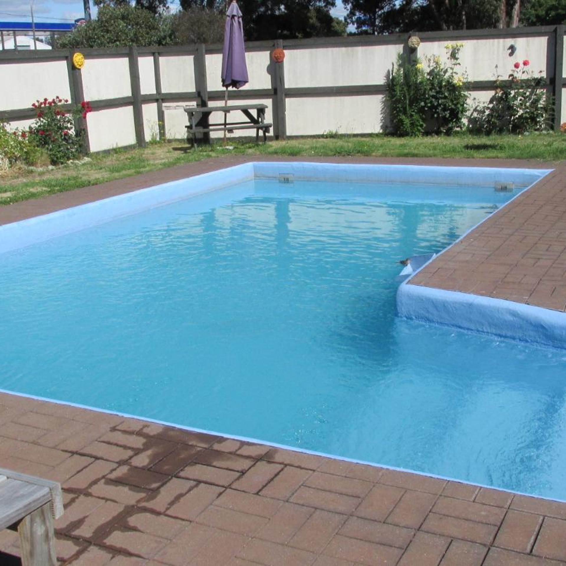 Camberley Court Motel 13/26