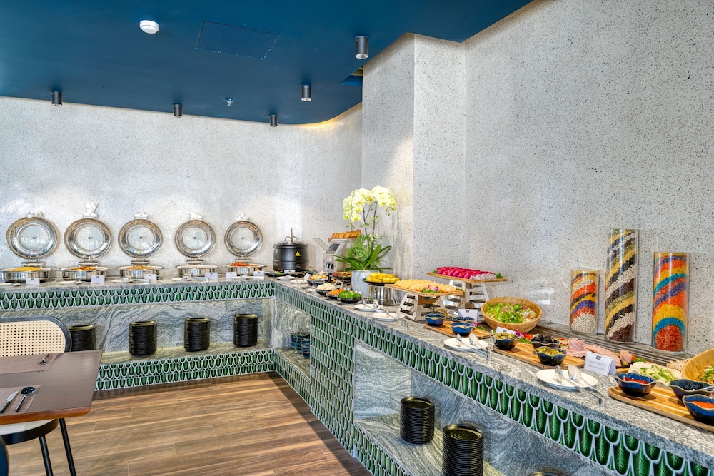 The Almin Hotel Halong 4/33