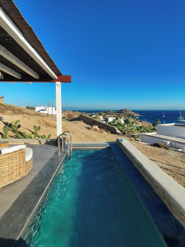 Seacode Villa 65/72