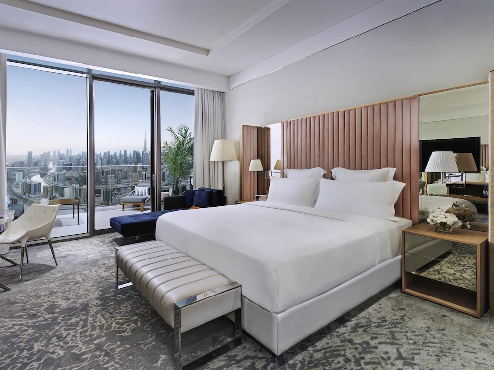 SLS Dubai Hotel and Residences 23/75