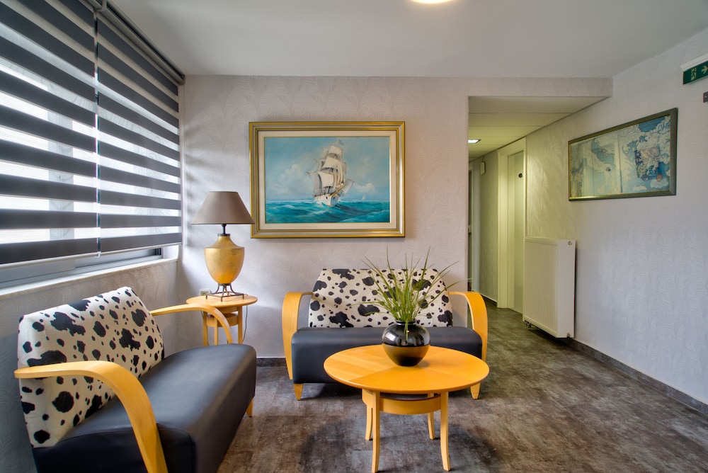 POSEIDON HOTEL 42/71