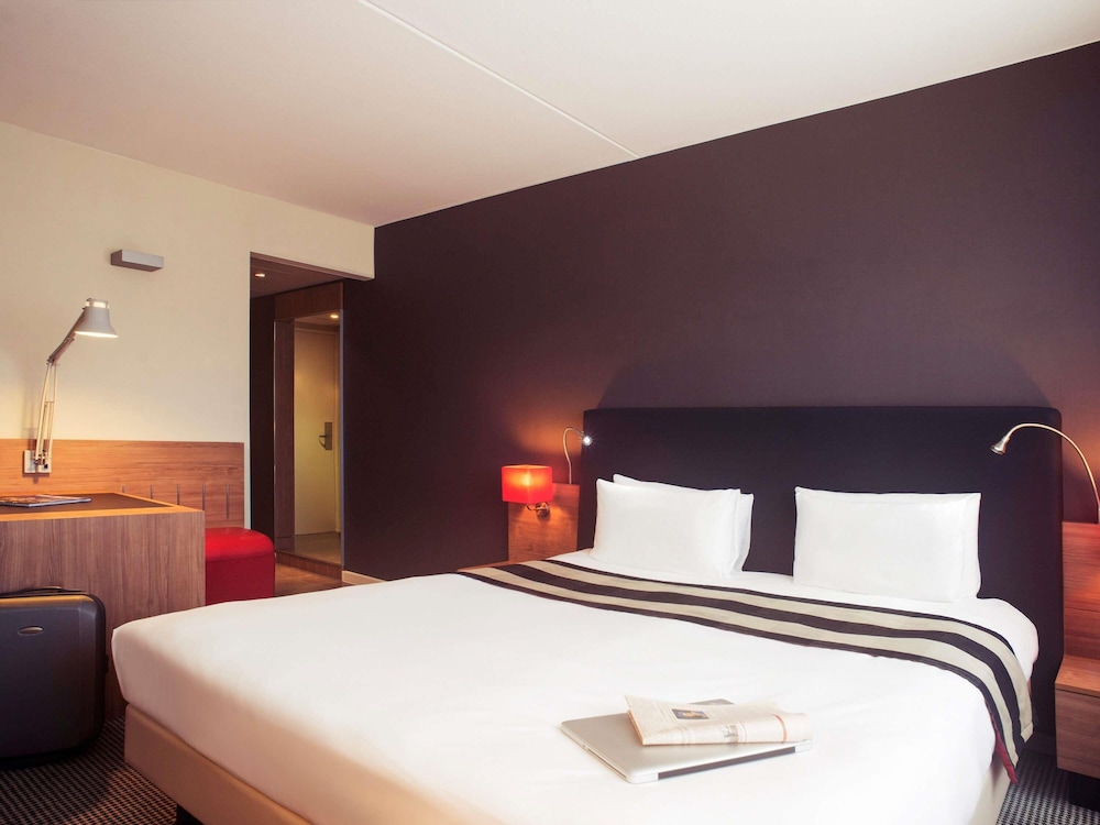 TRIBE Hotel Den Haag Centraal 12/54