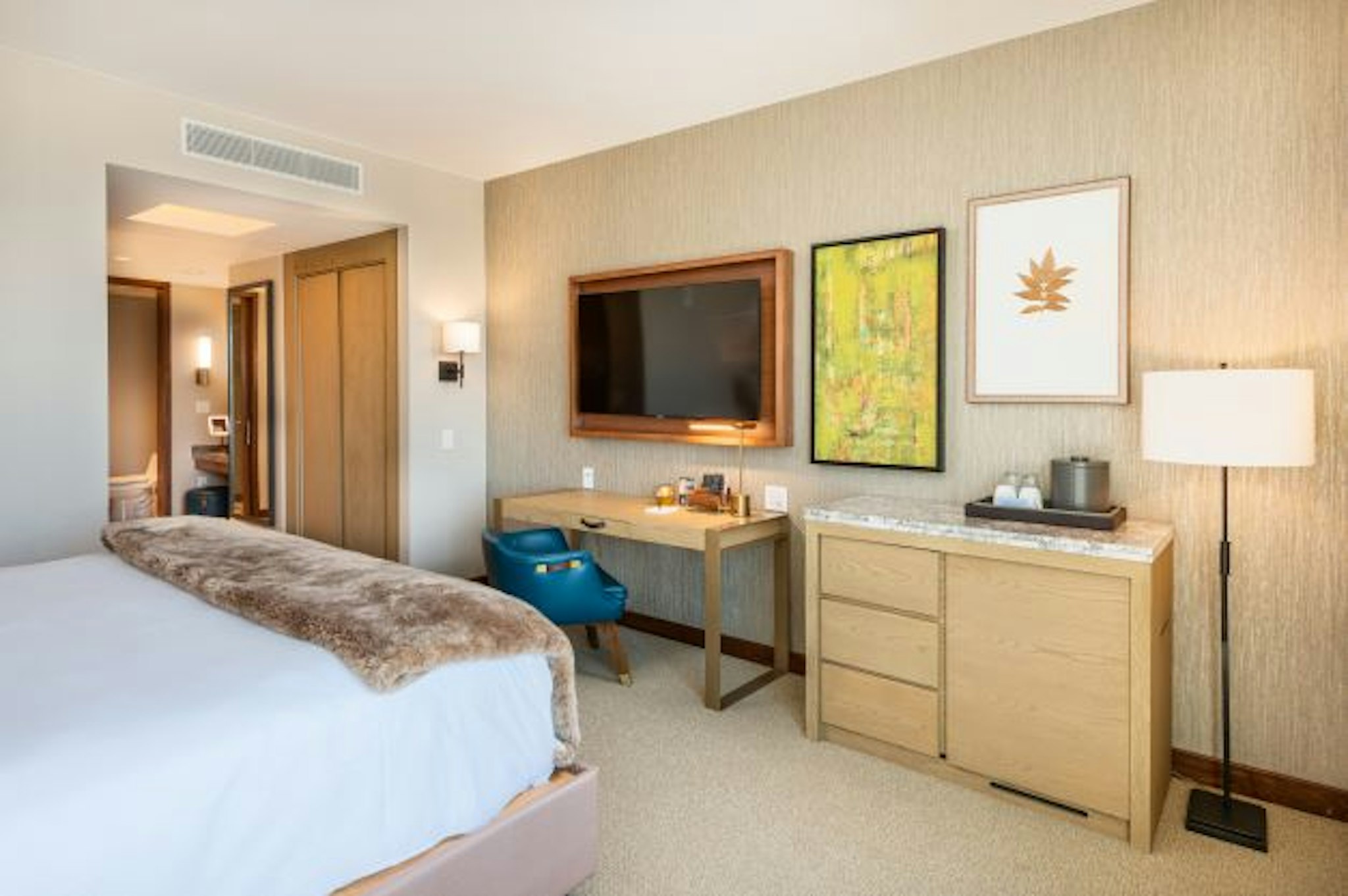 STANDARD, KING BED