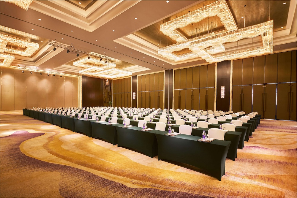 DoubleTree by Hilton Ningbo Beilun 52/58