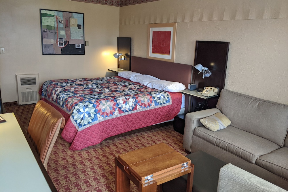 Americas Best Value Inn Vandalia 18/35