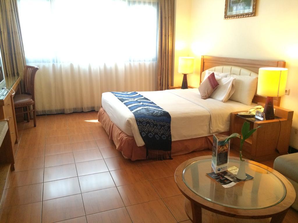 Blue Atlantic International Hotel 5/18