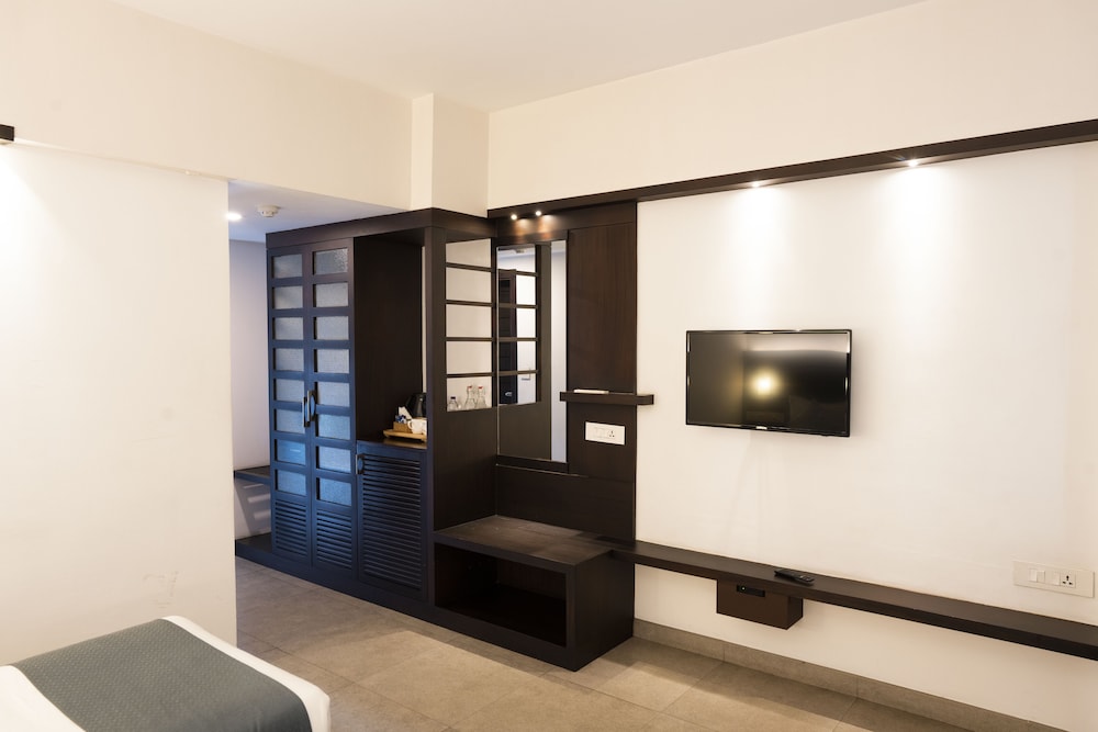 Hotel Marg Copper Folia 14/30