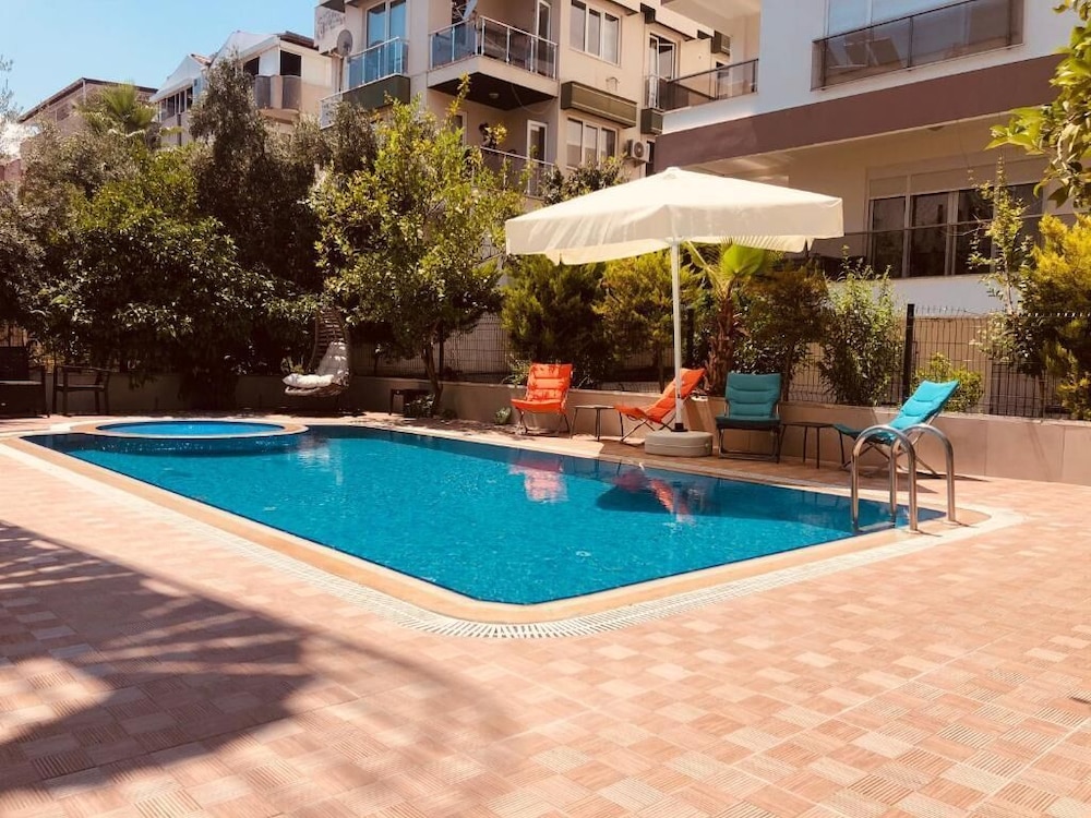 Ale Park Hotel 75/80