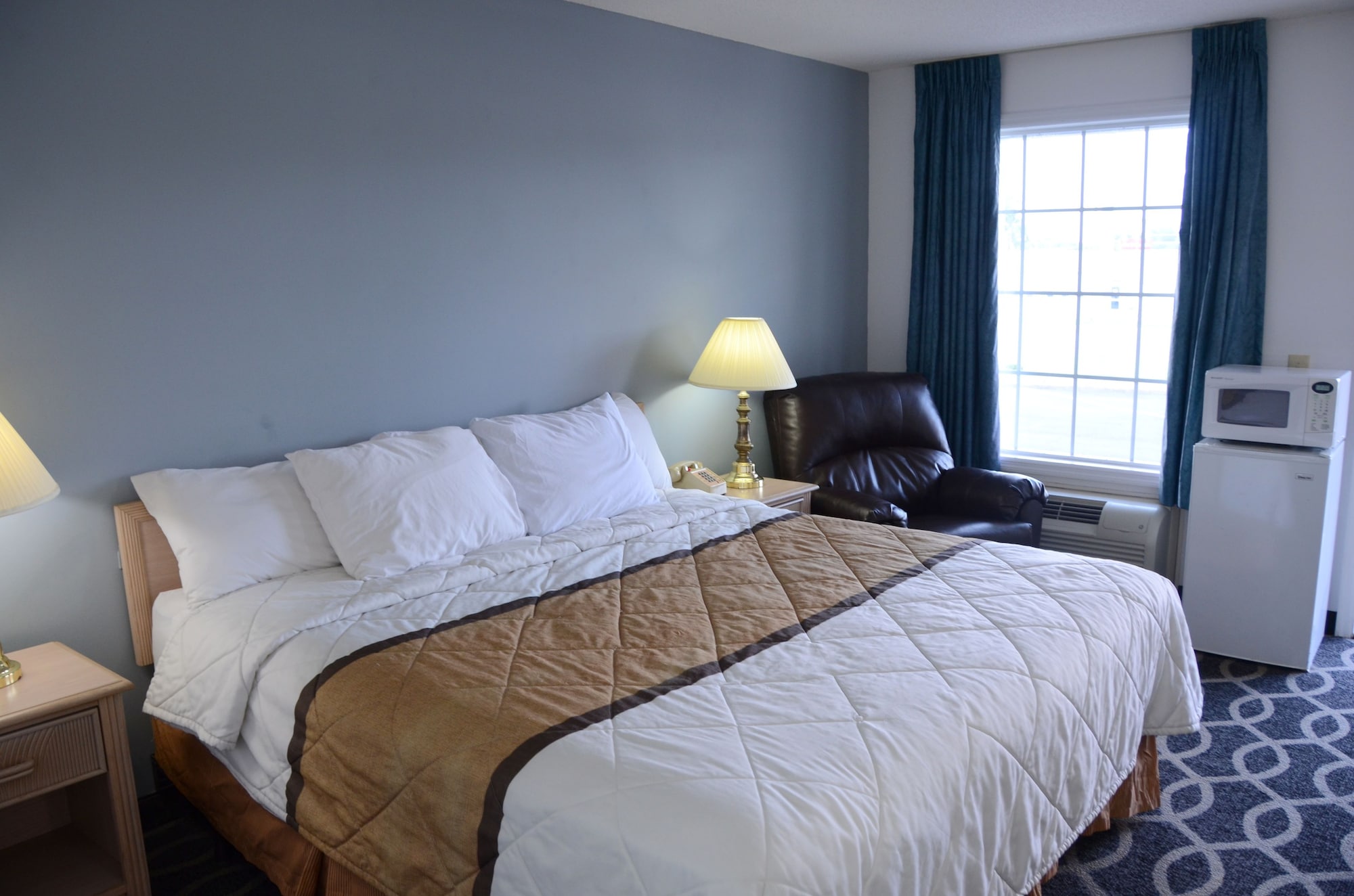 Room, King Bed, Smoking