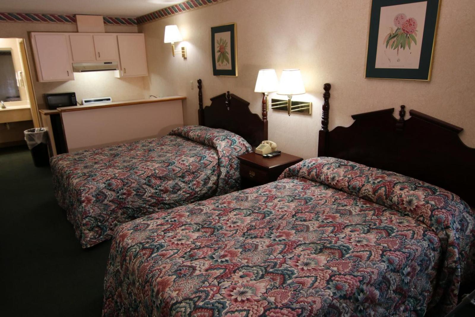 Executive Inn Kershaw 17/25