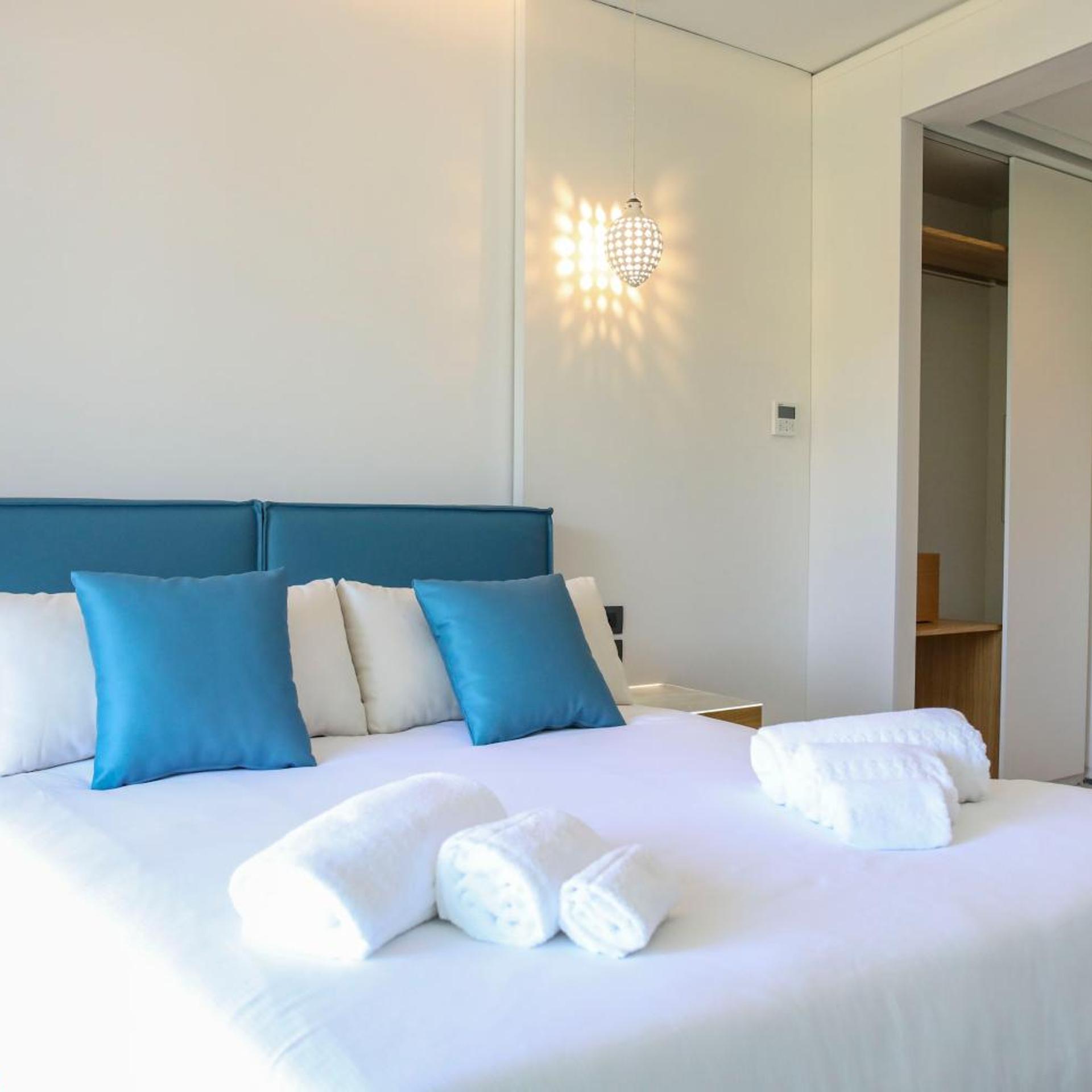 Sunset Hotel 14/50