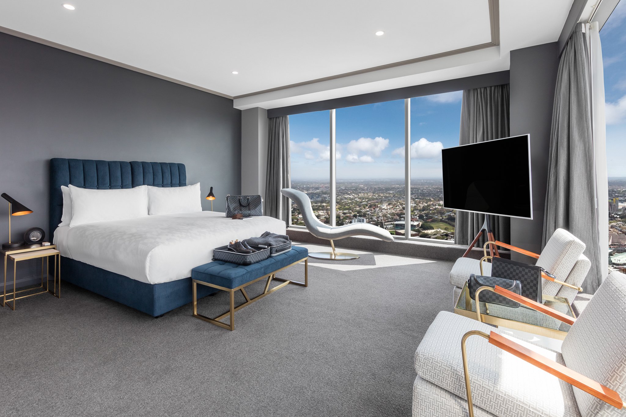 Meriton Suites World Tower 25/50