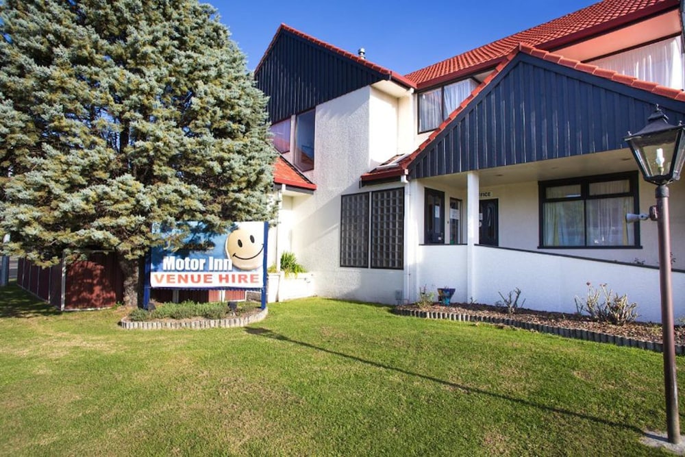 Bennetts Thermal Pools Motor Inn 36/44