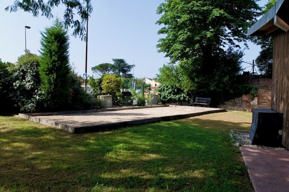 surroundings