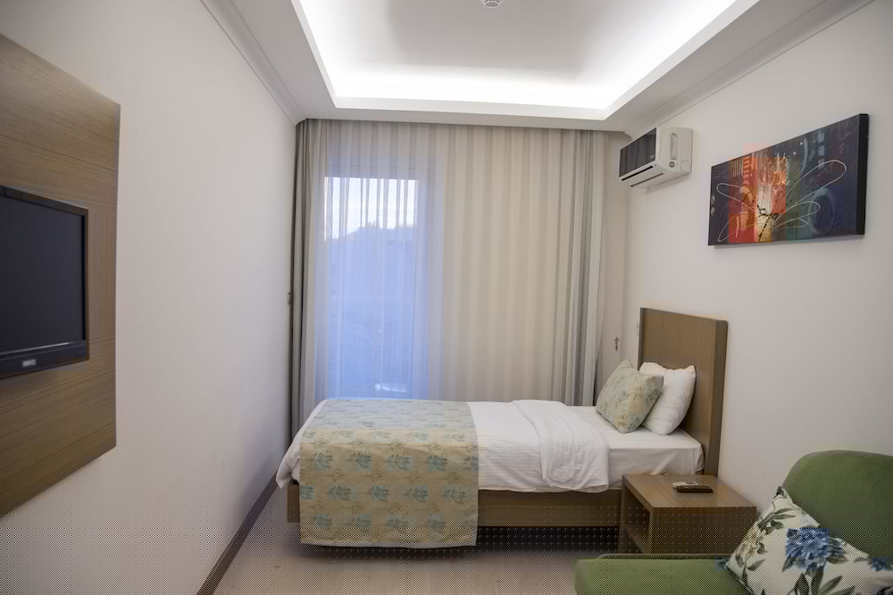 Yeniceri City Hotel 18/29