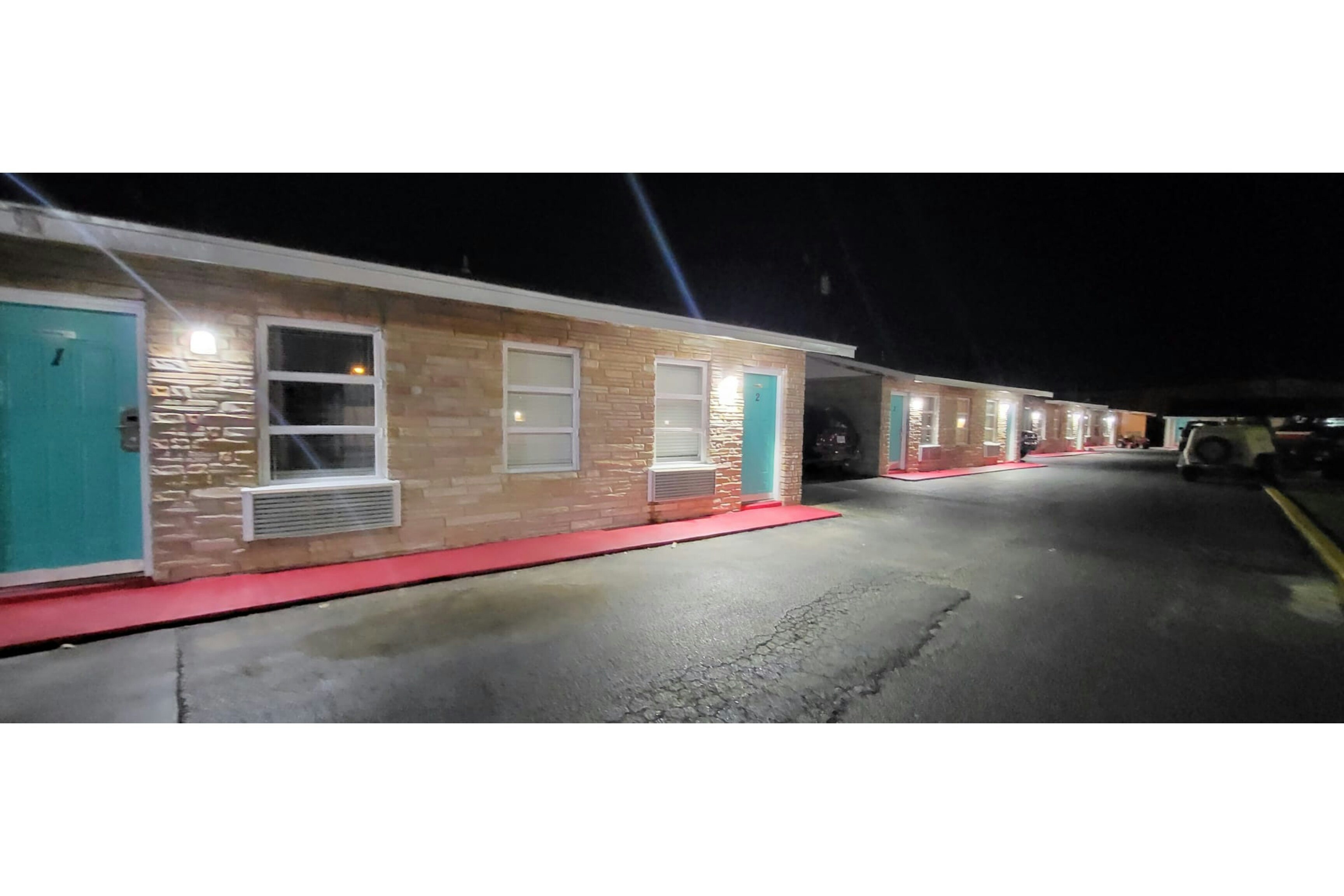 Gulfway Motel By OYO Near Airport I 37 26/30