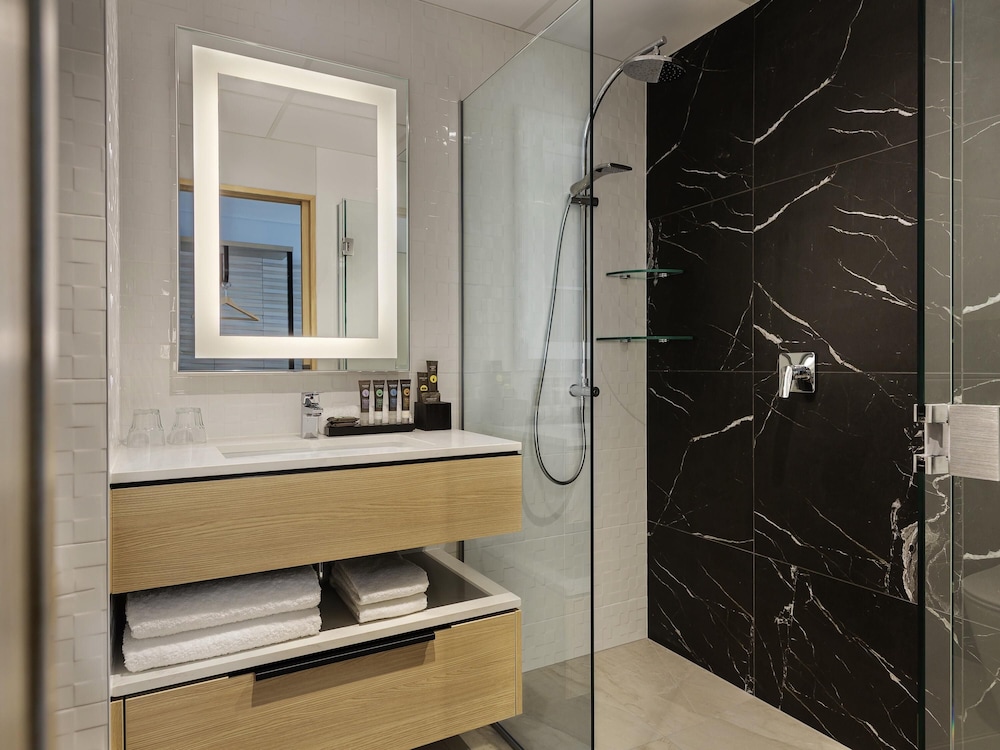 غرفة ديلوكس بسرير كينج، NOVOTEL HAMILTON TAINUI 4/8