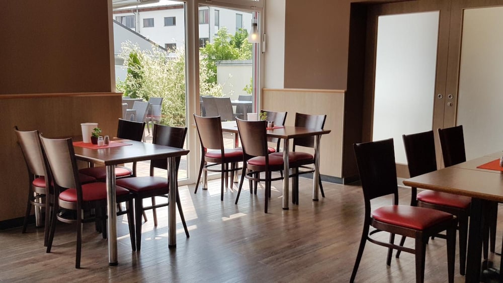 DREAM INN REGENSBURG 26/43