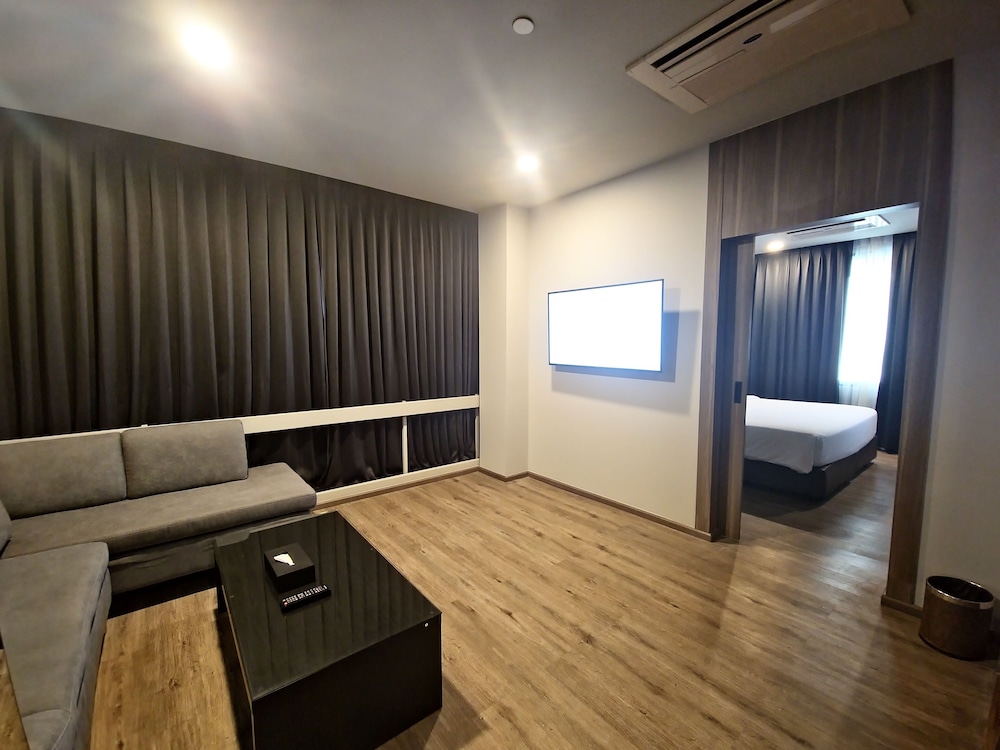 Hotel Manhattan Bangkok 27/50
