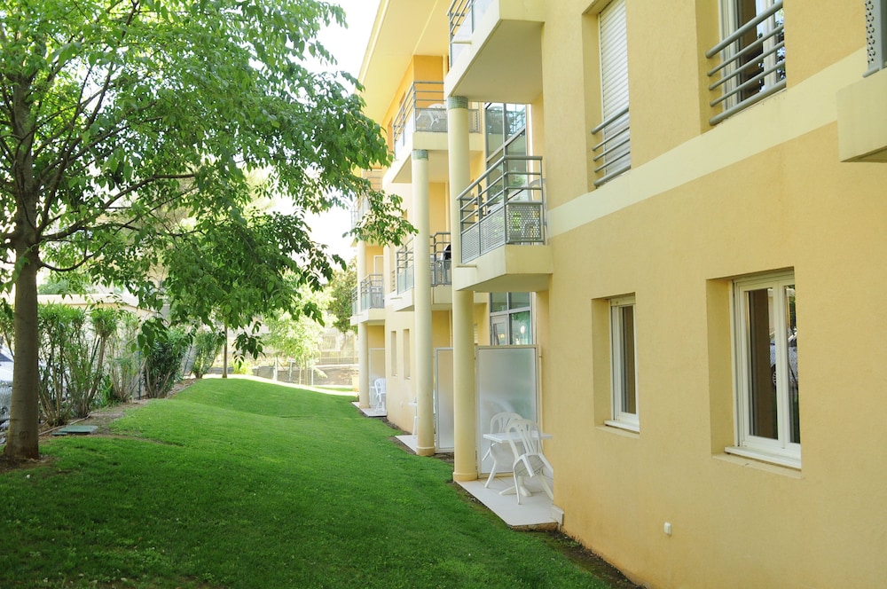 Nemea Appart Hotel Green Side Biot Sophia Antipolis 45/50